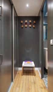 LOVELY FLAT IN MONTORGUEIL PARIS