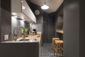 LOVELY FLAT IN MONTORGUEIL PARIS