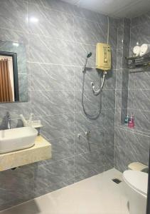 Quốc Minh Trung Hotel