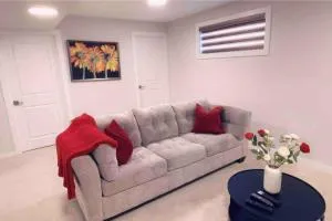 Stunning Newly Built Cozy Suite - Dufrost