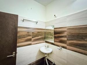 Rest Inn Hotel Newtown Road Near Tata Medical