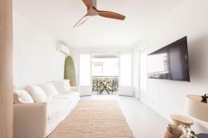 Bright 1-Br Apartment Walk to the Beach