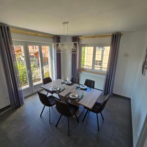 Maisons de vacances Gite A l-ombre du clocher : photos des chambres
