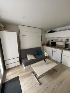 Appartements Hotel 1 chambre avec SAUNA PRIVE sur le remblai : photos des chambres