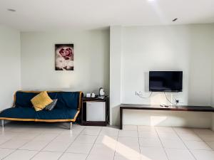 Ho Hotel