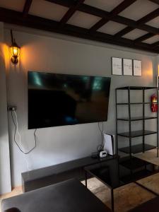 Friends Station Tukkom Hostel & Cafe