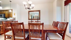 Woodwinds #1303 condo