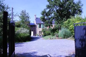 Maisons de vacances GITE 15 personnes confort et authenticite : photos des chambres