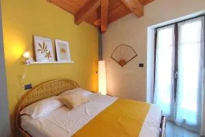 Centro Storico - Casa con Wifi e Parcheggio a 100m - Saluzzo