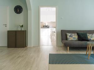 Spacious & Quiet - City Center - 2BR Apartment