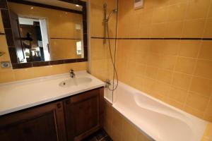 Résidence Tour Du Lac - Appartement avec une vue dégagée MAE-2654