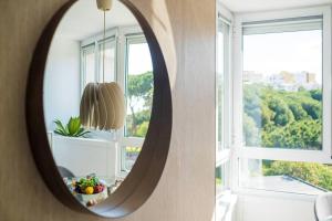 Studio Close to the Beach with Sea Views and Pool