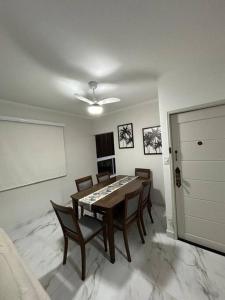 PREDIO FRENTE PRA PRAIA, COM VISTA LATERAL MAR, Apto 202