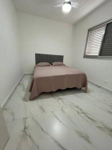 PREDIO FRENTE PRA PRAIA, COM VISTA LATERAL MAR, Apto 202