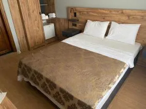 Nemrut Tarihi Hotel - Tastepe