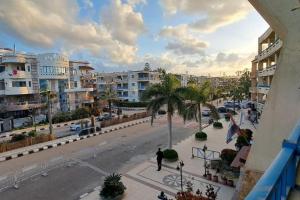 Beach front 2 bedroom flat Married people only