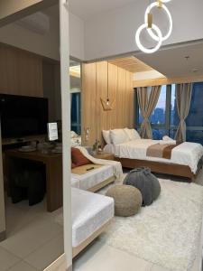 One Uptown Residences at BGC - Staycations Up Above 15