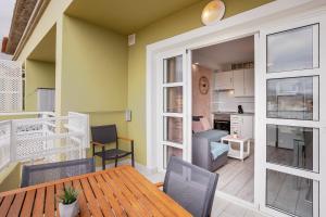 Orlando Top Floor Ocean Teide view by LoveTenerife
