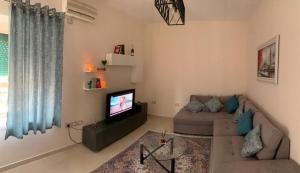 Malsis, Private Room with shared bathroom and kitchen