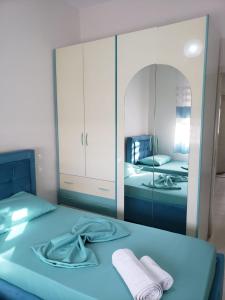 Malsis, Private Room with shared bathroom and kitchen