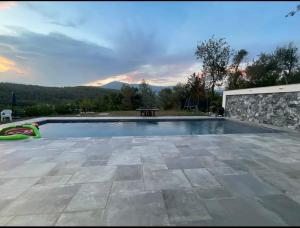Maisons de vacances Villa piscine : photos des chambres