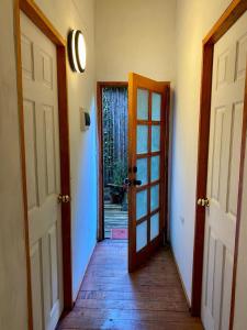 Rapu Lemu,Casa con orilla de Rio ,Pucon