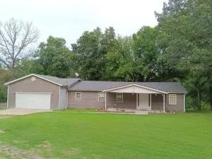 A home away from Home, Near Fort Leonard Wood - Falcon