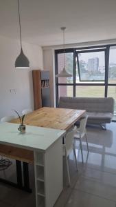 Dpto super moderno de 1 dormitorio con Parqueo