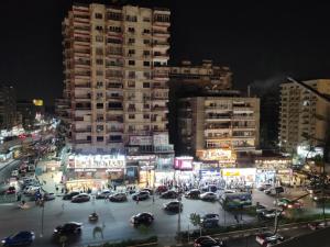 luxurious Downtown House near airport and Malls