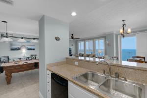 Treasure Island 1712 - Best 3 Bedroom W-Pool Table!