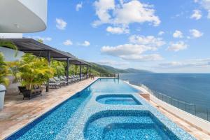 Blue Horizon Luxury Condo