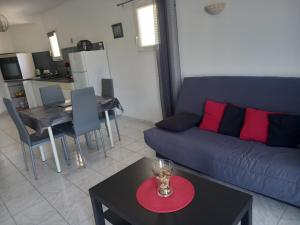 Appartements la ciotat bas de villa : photos des chambres