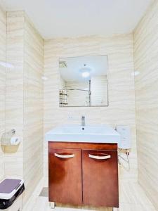 Budget Family Room at Ace Suites by the Famous Indoor Water Spa