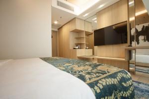Louis Kienne Cikarang Hotel & Service Apartment