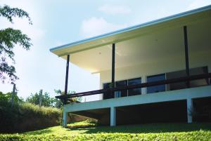 Takraw Rim Kwae ตะคร้อริมแคว