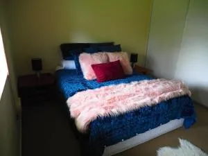 Budget Room for a night - Upper Brookfield