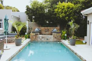 13 on Snowden Mill Park