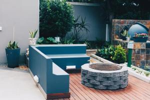 13 on Snowden Mill Park