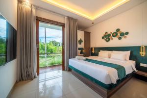 Magic River Villa Rice field view