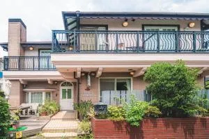 green grass kamakura - Kotsubo