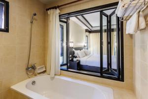 Nang Thong Beach Resort