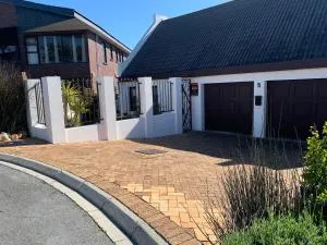 Emma - Melkbosstrand