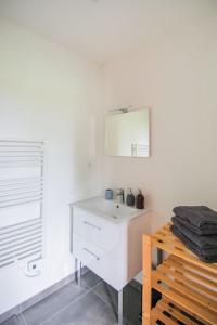 Appartements T2 clinique croix du sud climatise parking lit bultex : photos des chambres