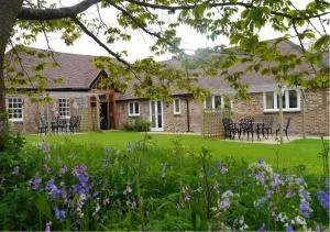 Cottages by the Moat - Hurstpierpoint