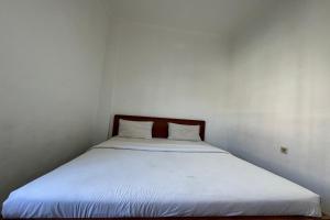 Hotel O Ezhar Boka Homestay Near GOR Sulis Bulutangkis