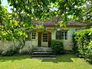 the Snug House - Maurens