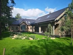 Rami erdvė šalia miško ir ežero darbui ir poilsiui - 特拉凯