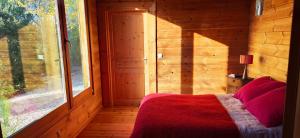 Villas Les cigales magnifique maison en bois avec piscine : Villa
