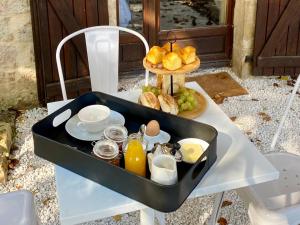 B&B / Chambres d'hotes Domaine VALENQUERCY : photos des chambres