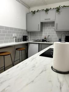 PROPERTY NOT ACTIVE in Swansea